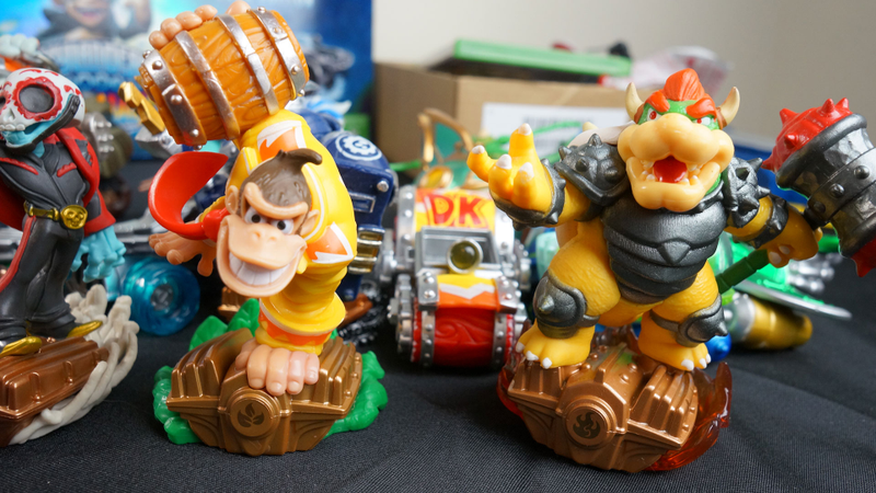 Illustration for article titled The Skylanders Superchargers Toys Are Mostly Great